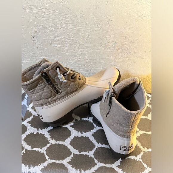 SPERRY boots-EUC- Sherpa lining, cream colored, gently loved w/ lots of life sz6 - Picture 5 of 11